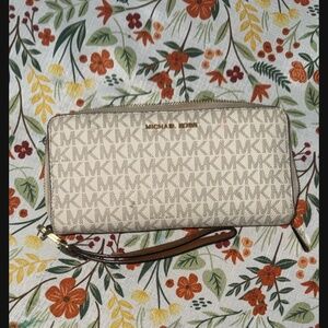 Michael Kors wallet